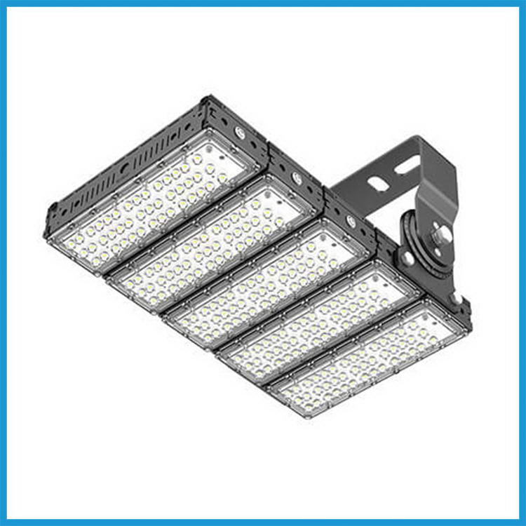 <a href=http://ledhighbay.top/LED-qiuchangdeng.html target='_blank'>LED球场灯</a>图片